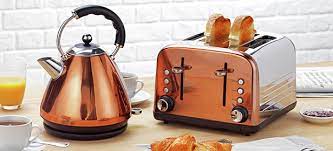 KETTLES & TOASTERS